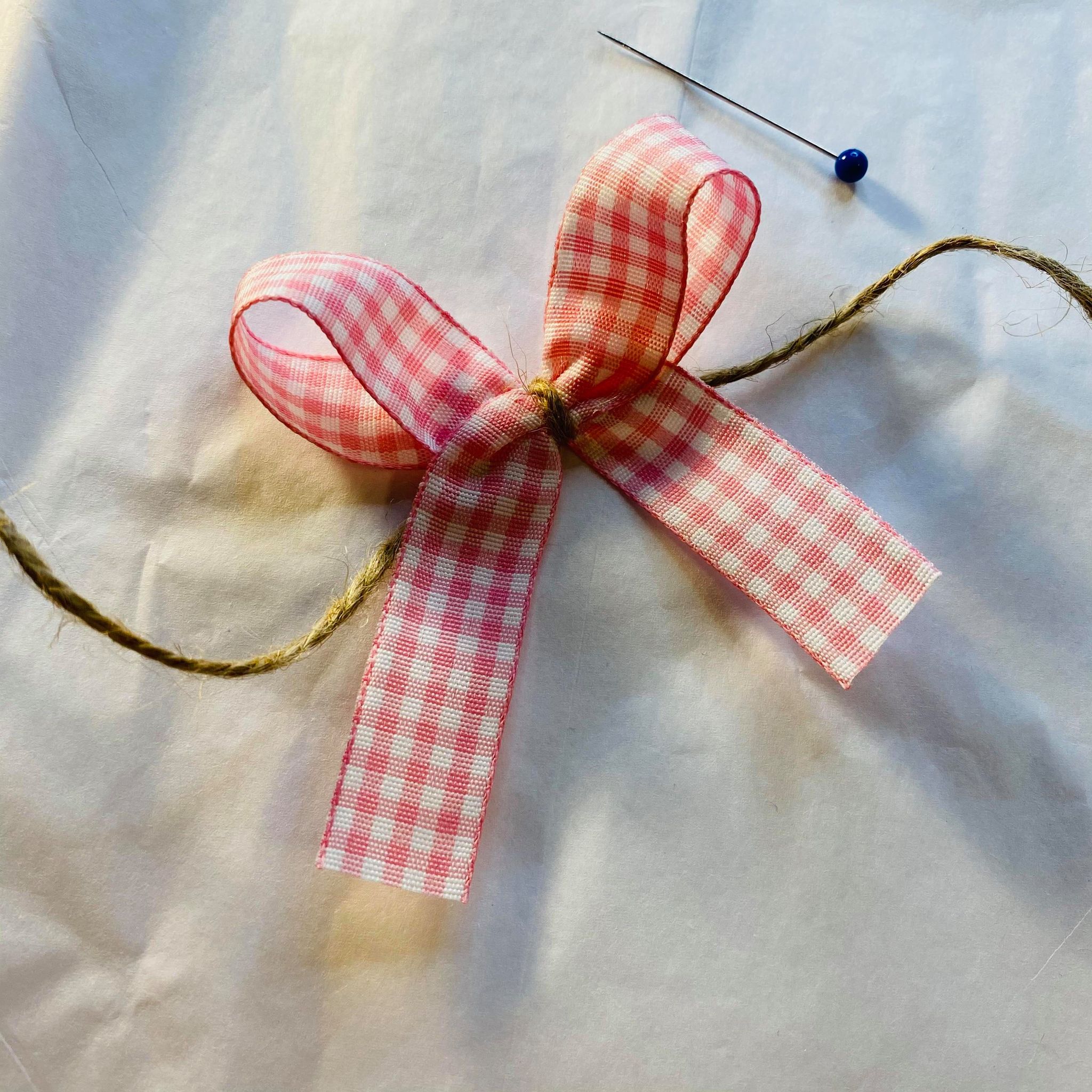 A Simple Way to Make a Bow - Awareness Ribbon Method - My Eclectic Treasures
